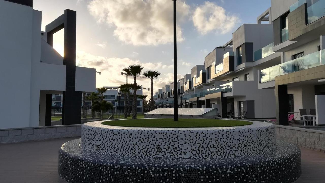 Oasis Beach X 106 كوارذامار ذيل سيغورا المظهر الخارجي الصورة